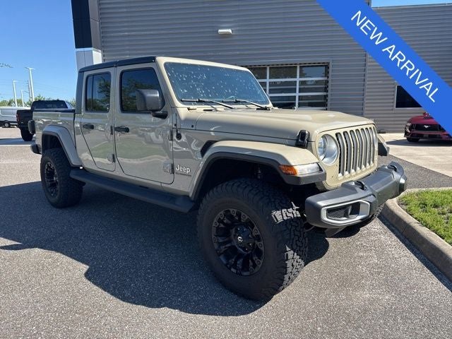 2020 Jeep Gladiator Overland's photo