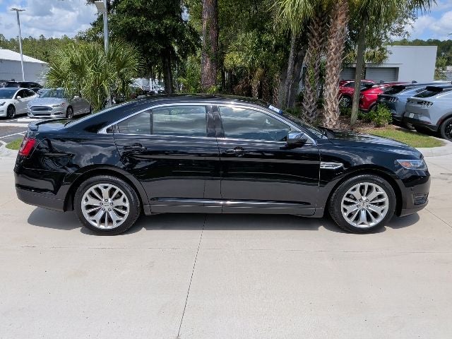 2017 Ford Taurus Limited