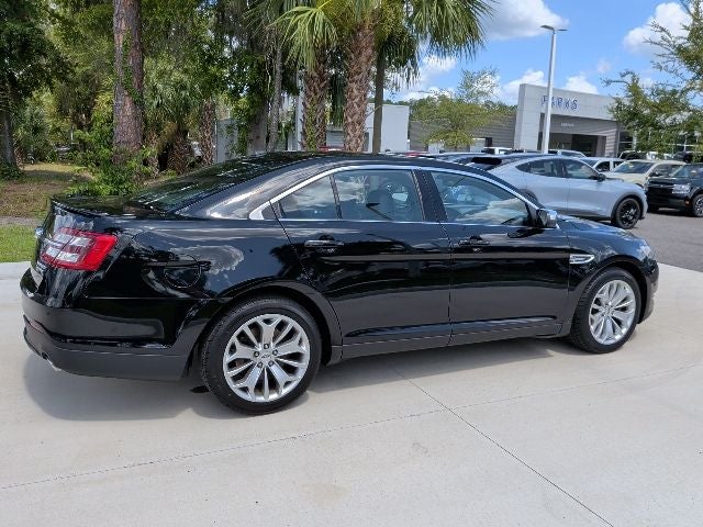 2017 Ford Taurus Limited