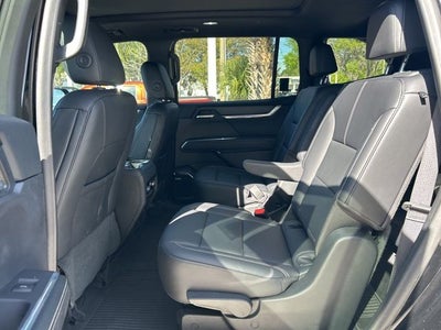 2024 GMC Acadia Elevation