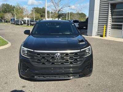 2024 Volkswagen Atlas Cross Sport 2.0T SEL R-Line