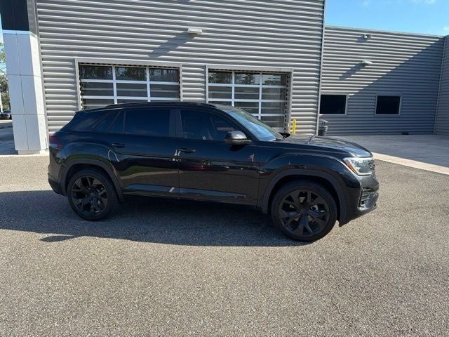 2024 Volkswagen Atlas Cross Sport 2.0T SEL R-Line