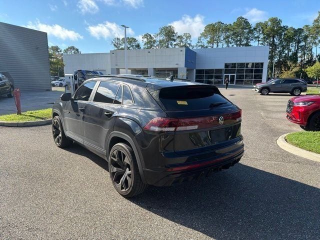 2024 Volkswagen Atlas Cross Sport 2.0T SEL R-Line