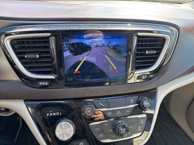 2017 Chrysler Pacifica Touring L