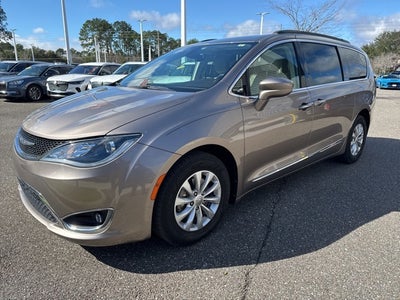 2017 Chrysler Pacifica Touring L