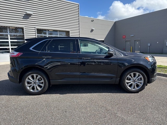 2023 Ford Edge Titanium