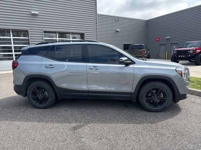 2023 GMC Terrain AT4