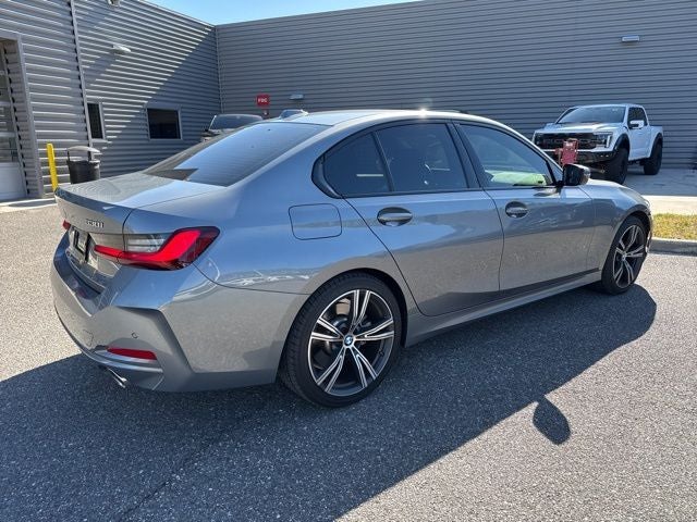 2023 BMW 3 Series 330i