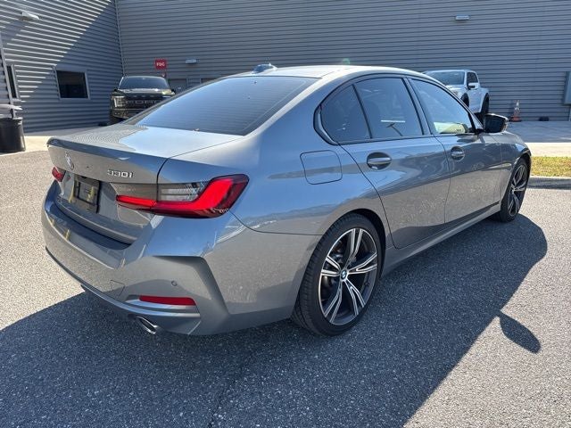 2023 BMW 3 Series 330i
