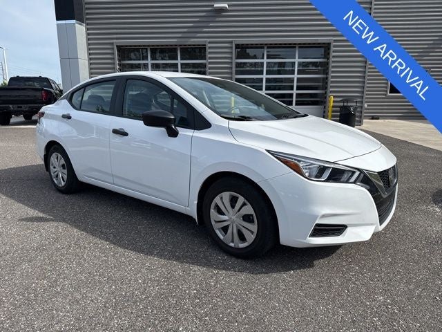 2022 Nissan Versa 1.6 S