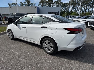 2022 Nissan Versa 1.6 S