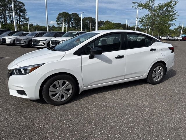2022 Nissan Versa 1.6 S