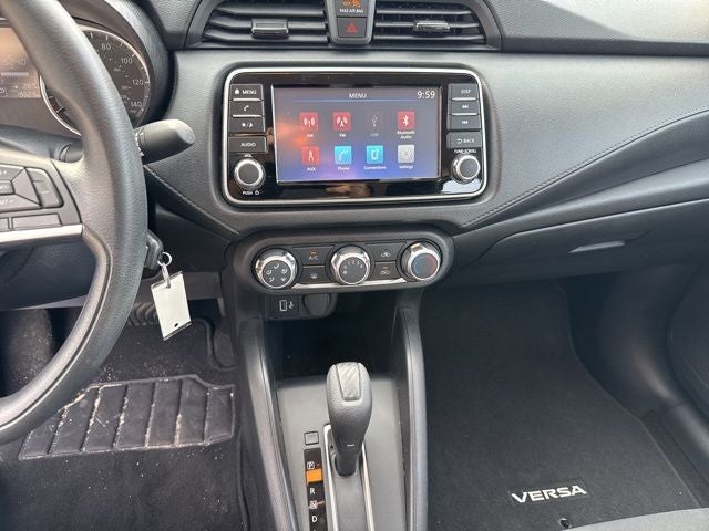 2022 Nissan Versa 1.6 S