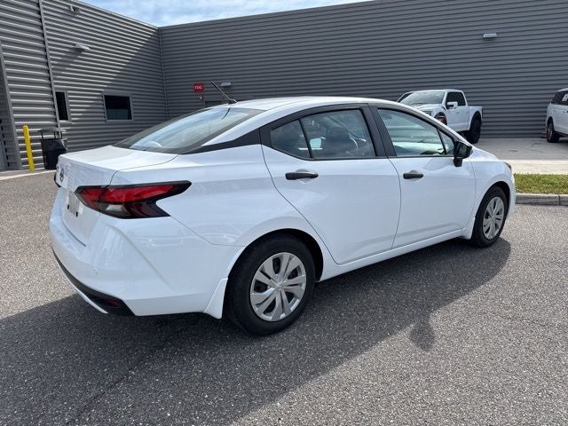 2022 Nissan Versa 1.6 S