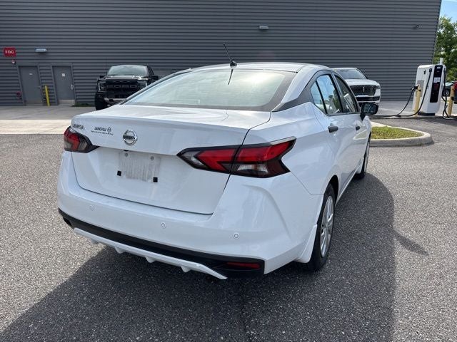 2022 Nissan Versa 1.6 S