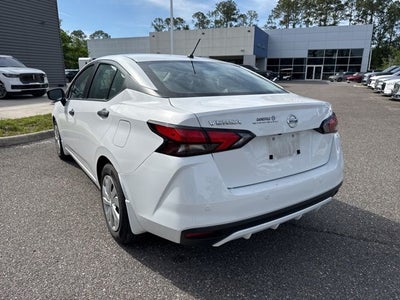 2022 Nissan Versa 1.6 S