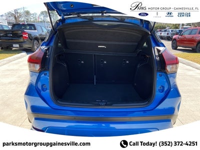 2021 Nissan Kicks SR