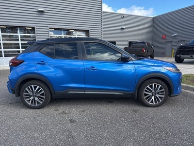 2021 Nissan Kicks SR