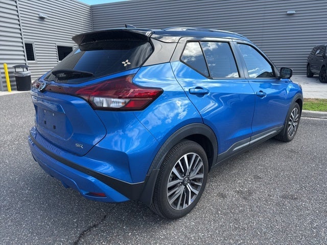 2021 Nissan Kicks SR