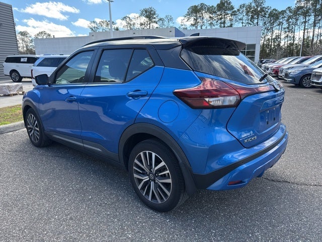 2021 Nissan Kicks SR