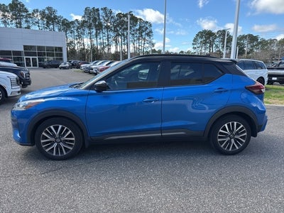 2021 Nissan Kicks SR