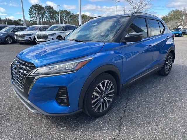 2021 Nissan Kicks SR