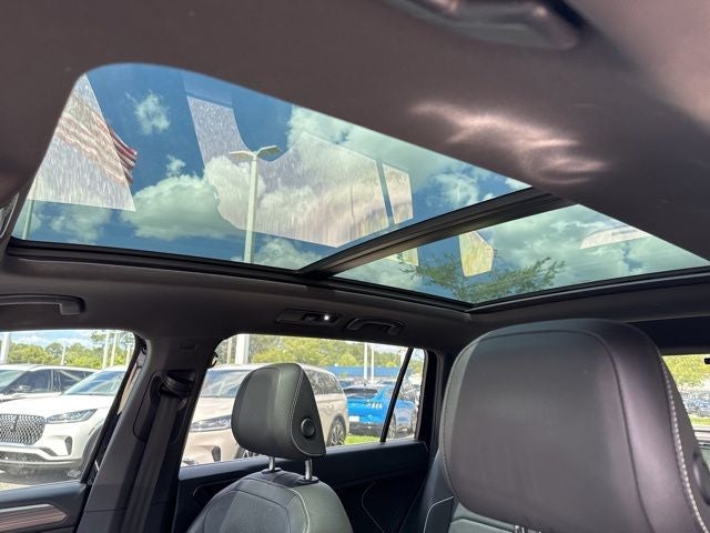 2022 Volkswagen Tiguan 2.0T SEL R-Line