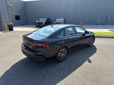 2025 Volkswagen Jetta 1.5T SE