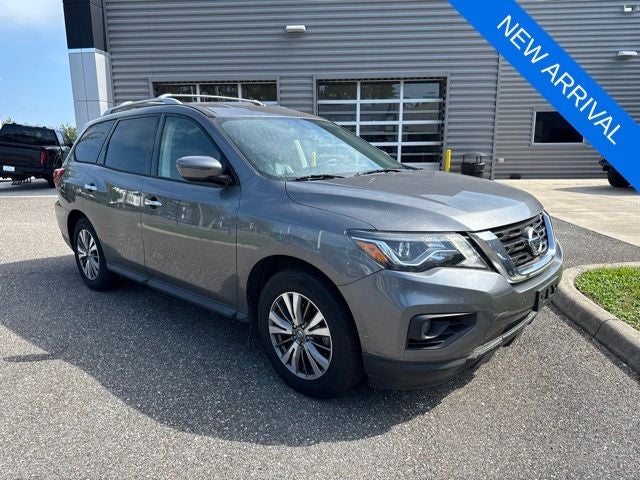 2019 Nissan Pathfinder SV