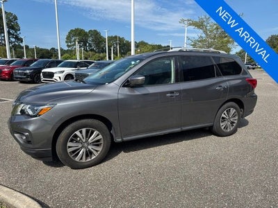 2019 Nissan Pathfinder SV
