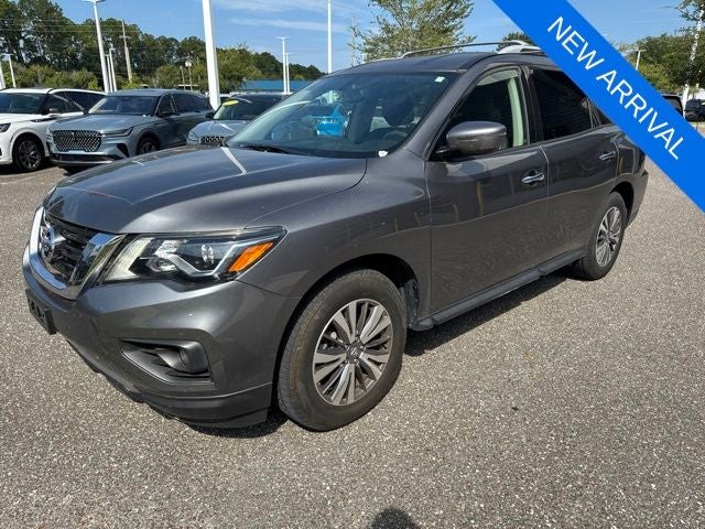 2019 Nissan Pathfinder SV