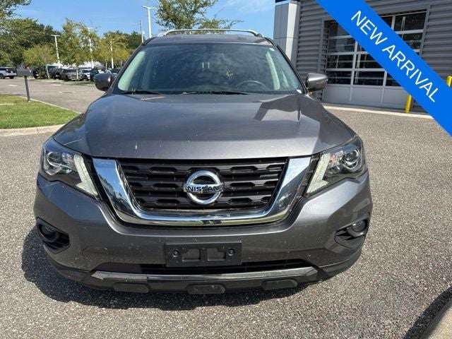 2019 Nissan Pathfinder SV