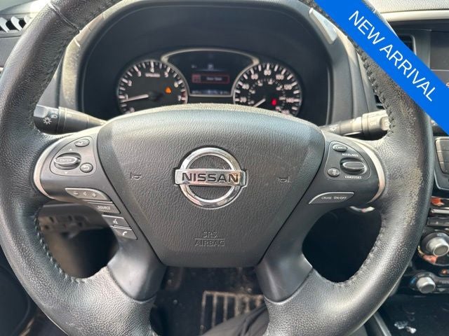 2019 Nissan Pathfinder SV