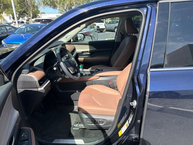 2025 Toyota Grand Highlander Platinum