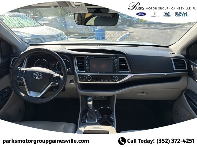 2017 Toyota Highlander Limited