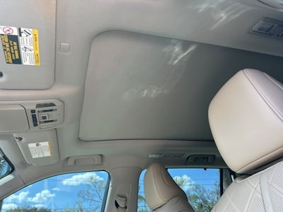 2022 Toyota Highlander Hybrid Platinum