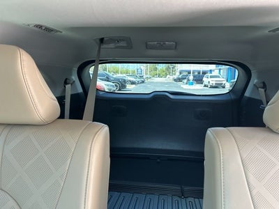 2022 Toyota Highlander Hybrid Platinum