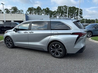 2025 Toyota Sienna Platinum 7 Passenger