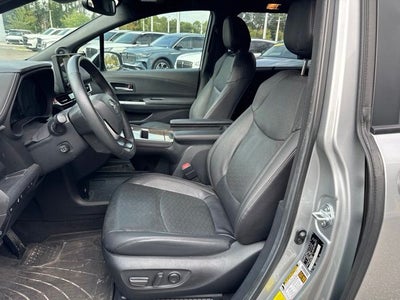 2025 Toyota Sienna Platinum 7 Passenger