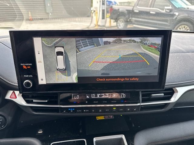 2025 Toyota Sienna Platinum 7 Passenger