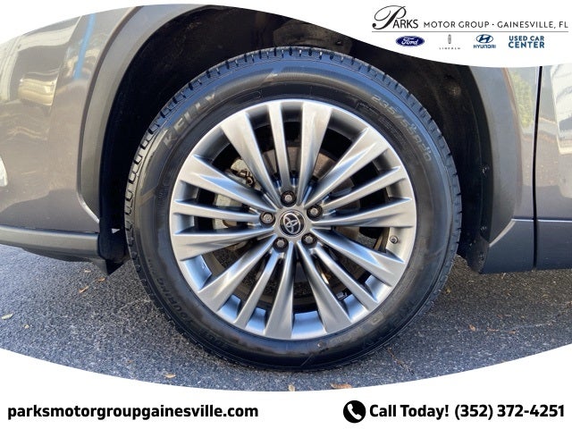 2023 Toyota Highlander Platinum
