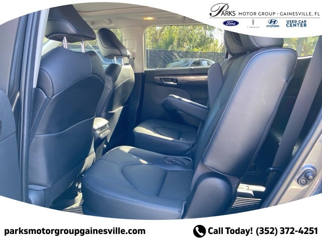 2023 Toyota Highlander Platinum
