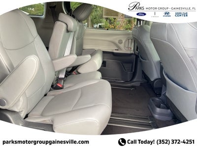 2024 Toyota Sienna XLE 8 Passenger