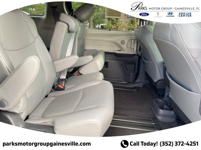 2024 Toyota Sienna XLE 8 Passenger