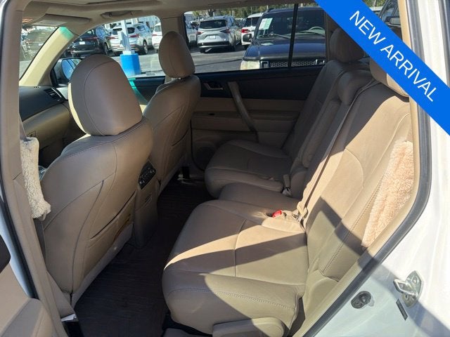 2011 Toyota Highlander SE