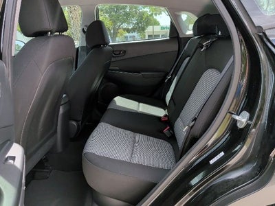 2022 Hyundai Kona SE