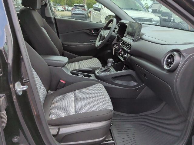 2022 Hyundai Kona SE