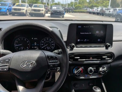 2022 Hyundai Kona SE