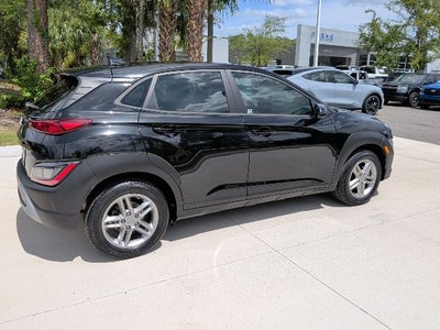 2022 Hyundai Kona SE