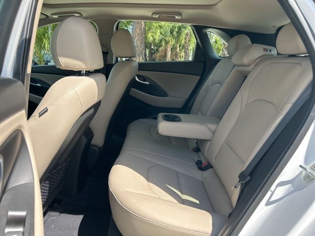 2020 Hyundai Elantra GT Base